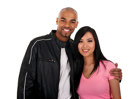 포토 JPG 해외이미지 커플 남자 행복 데이트 관계 포옹 함께함 관리 사랑 미소 사람 동양인 인종 두명 뷰티 검은색 중국 기쁨 흰색 잡기 닫기 흰배경 다문화 다인종 다민족 고립 섞기 통일 해외포토 레이스천 감정 아시아 컬러 백그라운드 컨셉 안기 모션 표정 직물 사회이슈 파일형식 이미지허브