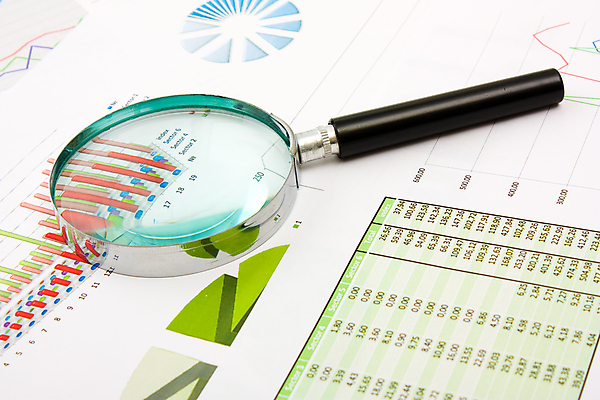 포토 JPG 해외이미지 직업 산업 탁자 그래프 사람없음 사무실 펜 공연 도구 기록 고리 계산 카운트 해외포토 가구 비즈니스 이벤트 필기구 파일형식 이미지허브