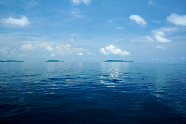포토 JPG 해외이미지 물결 파도 바다 여행 백그라운드 일러스트 자연 표면 추상 휴가 건강 사람없음 물 여름 파란색 빛 평화 침묵 목욕 행성 젖음 안개 신선 액체 서핑 떨어짐 시원함 순수 묘사 질감 태평양 종료 강렬 깊이 뿌연 완벽 해외포토 자연요소 계절 컬러 컨셉 무늬 날씨 우주 소리 청결 수상스포츠 생태계 파일형식 이미지허브