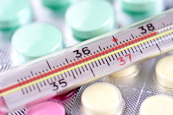 포토 JPG 해외이미지 과학 백그라운드 건강 경고 사람 사람없음 알약 약 고통 추위 흰색 긴급 열 바이러스 선택 질병 온도계 체온계 위험 약국 측정 처방 온도 전염병 항생제 해외포토 감정 컬러 컨셉 의학 파일형식 이미지허브