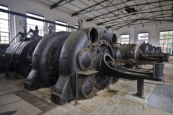 포토 JPG 해외이미지 식물 산업 건축양식 독일 사람없음 건물 금속 기계 큼 철강 해외포토 건축물 건축 유럽 재질 크기 파일형식 이미지허브