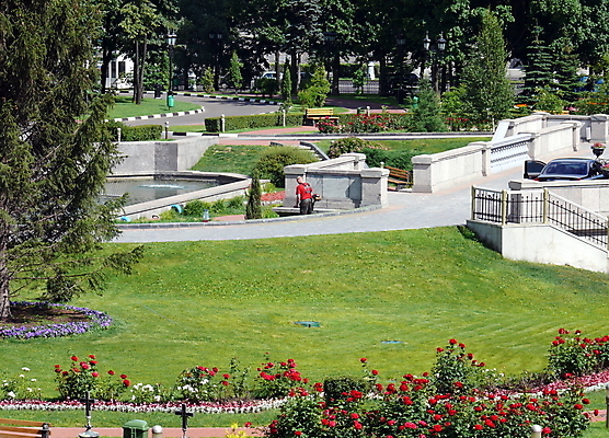 포토 JPG 해외이미지 나무 식물 디자인 꽃 자연 주택 사람 잔디 사람없음 야외 건물 초록색 물 뷰티 정원 봄 연못 업무 재산 작음 꽃집 원예 조경 내추럴 원예사 진짜 해외포토 자연요소 직업 건축물 계절 컬러 취미 금융 상점 작업 크기 생태계 파일형식 이미지허브