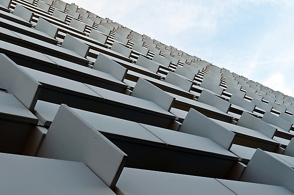 포토 JPG 해외이미지 디자인 외관 벽 패턴 건축양식 유리 하늘 아파트 주택 사람없음 건물 파란색 컬러풀 탑 발코니 흰색 도시 재산 플랫 큼 콘도 타운 리빙 렌탈 진짜 콘크리트 해외포토 건축물 건축 컬러 무늬 재질 숙소 금융 크기 파일형식 이미지허브