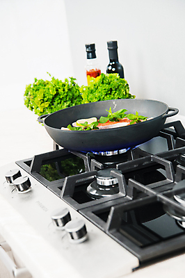 포토 JPG 해외이미지 식물 요리 사람없음 주방 가스레인지 냄비 레몬 민트 슬라이스 연어요리 해외포토 음식 과일 가전제품 레인지 솥 허브 연어 파일형식 이미지허브