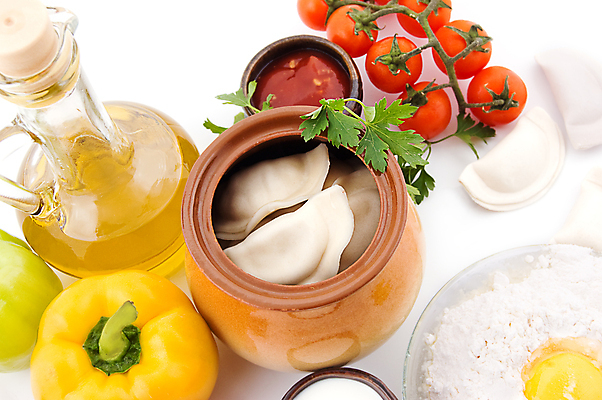 포토 JPG 해외이미지 전통 음식 다이어트 토마토 감자 요리 사람없음 초록색 계란 식사 저녁식사 신선 조끼 맛 냄비 케첩 준비 올리브 밀가루 후추 내추럴 라비올리 생식 맛있는 해외포토 열매 컬러 컨셉 채소 건강 알 외투 소스_음식 솥 가루 향신료 파일형식 이미지허브