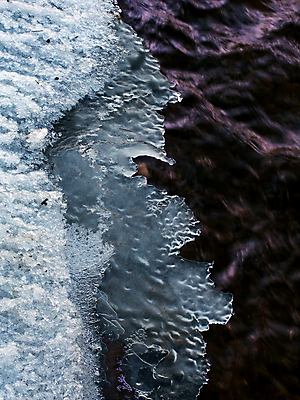 포토 JPG 해외이미지 꽃 물결 백그라운드 겨울 패턴 자연 사람없음 물 파란색 냉동 얼음 놀람 추위 개울 질감 내추럴 감탄 특별함 해외포토 자연요소 식물 계절 감정 컬러 컨셉 무늬 표정 강 생태계 파일형식 이미지허브