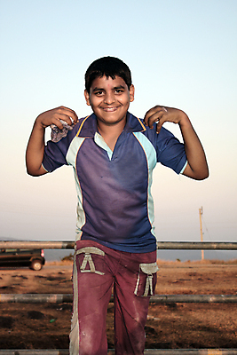 포토 JPG 해외이미지 어린이 한명 동양인 소년 마을 시골 인도인 스마트 결백 해외포토 외국인 1 남자 컨셉 사람 인종 파일형식 이미지허브