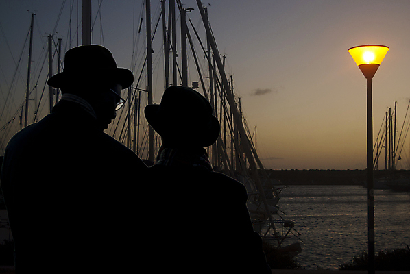 포토 JPG 해외이미지 구름 실루엣 모래 파도 바다 결혼 사랑 사람없음 태양 일몰 낭만 신혼여행 조직 분위기 소금 향 짠맛 해외포토 자연요소 감정 컨셉 촬영기법 이벤트 노을 맛 파일형식 이미지허브