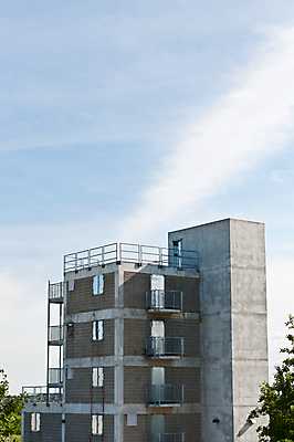 포토 JPG 해외이미지 학교 불 사람없음 야외 세로 학습 컬러풀 탑 연습 시설 구조대 콘크리트 해외포토 자연요소 건축물 교육 컬러 구출 파일형식 이미지허브