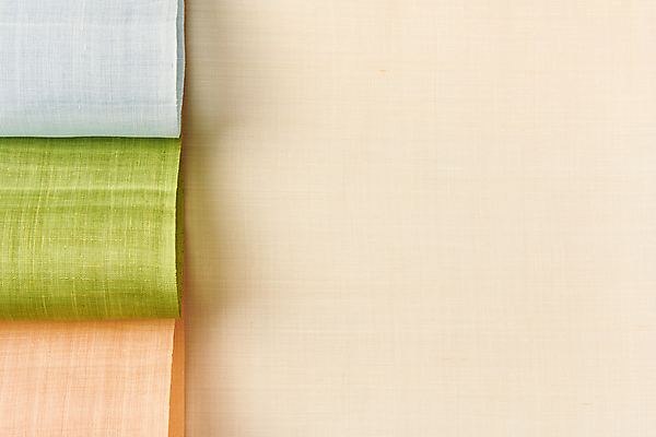 포토 JPG 스튜디오촬영 한국전통 하늘색 백그라운드 실내 사람없음 초록색 하이앵글 주황색 직물 천 모시 질감 겹침 원단샘플 베이지색배경 국내포토 전통 뷰포인트 컬러 한국 내부 파란색 베이지색 파일형식