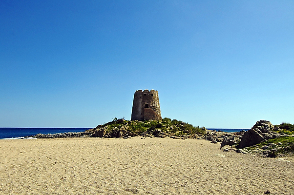 포토 JPG 해외이미지 모래 섬 여행 휴가 사람없음 물 탑 수영 목욕 봄 이탈리아 다이빙 암초 해외포토 자연요소 건축물 계절 유럽 청결 수상스포츠 수중스포츠 파일형식 이미지허브