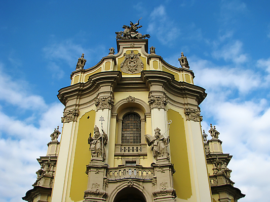 포토 JPG 해외이미지 기독교 종교 여행 십자가 건축양식 하늘 유물 사람없음 건물 파란색 성당 교회 탑 천주교 영혼 역사 대문 펜싱 첨탑 일반 천연기념물 식민지 옛날 우크라이나 스타일 해외포토 전통 건축물 건축 유럽 스포츠 컬러 종교건축 문 파일형식 이미지허브