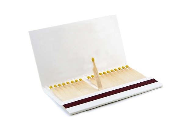 포토 JPG 해외이미지 종이 백그라운드 형상 경기 사람없음 책 빨간색 초록색 흰색 오픈 그룹 위험 성냥 오브젝트 싱글 복고 팩 빛망울 판지 고립 옛날 점화 접기 회복 방식 해외포토 스포츠 컬러 컨셉 모션 빛 화장품 파일형식 이미지허브