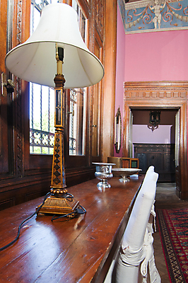 포토 JPG 해외이미지 가구 의자 건축양식 탁자 아파트 주택 사람없음 내부 장식 방 수확 중세 역사 고급 우아함 벽난로 옛날 해외포토 건축 생활용품 컨셉 농업 건물 파일형식 이미지허브