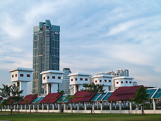 포토 JPG 해외이미지 나무 식물 디자인 아시아 건축양식 태국 하늘 동양인 잔디 사람없음 건물 초록색 탑 도시 장면 콘도 해외포토 건축물 건축 나라 컬러 숙소 인종 파일형식 이미지허브