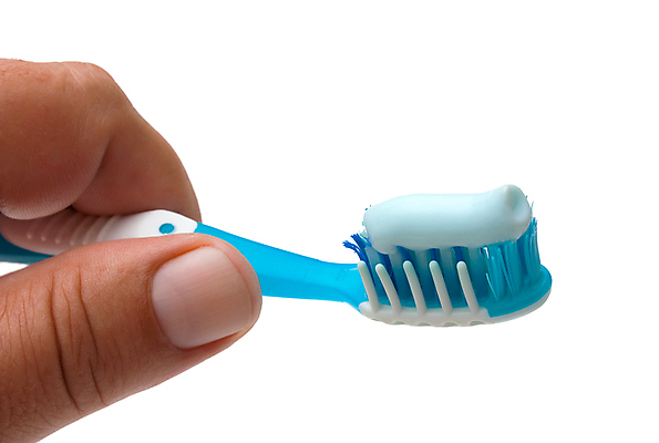 포토 JPG 해외이미지 손 백그라운드 건강 사람없음 파란색 흰색 그물 치아 빨래 칫솔 치약 고립 위생관리 해외포토 컬러 가사 관리 신체부위 위생용품 소화기관 파일형식 이미지허브