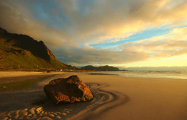포토 JPG 해외이미지 구름 모래 자연 하늘 노르웨이 풍경 사람없음 야외 가로 여름 빛 모래사장 태양 노란색 사진촬영 황혼 바위 야간 저녁 스칸디나비아 해외포토 자연요소 계절 유럽 바다 컬러 촬영 일몰 돌_바위 생태계 파일형식 이미지허브