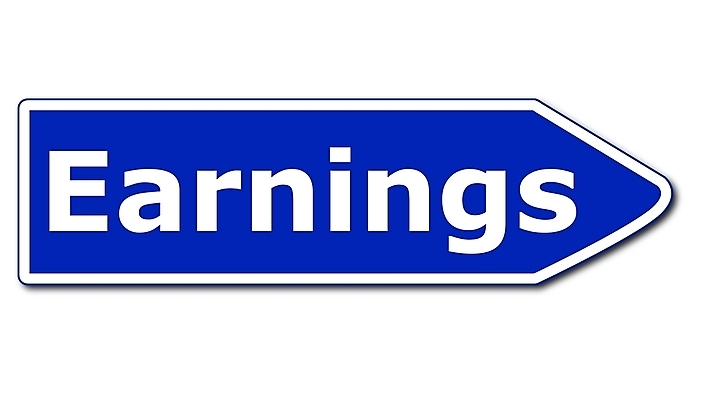 포토 JPG 해외이미지 도로 백그라운드 컨셉 돈 비즈니스 가이드 성공 화살 사람없음 금융 경제 파란색 흰색 위험 사인 도로표지판 투자 이익 계좌 고립 수입 업그레이드 적자 비용 해외포토 직업 길 컬러 교통시설 표지판 재산 파일형식 이미지허브