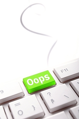 포토 JPG 해외이미지 컨셉 인터넷 열쇠 경고 사람없음 단어 컴퓨터 흰색 키보드 신용카드 메시지 실패 위험 사건 실수 보험 미안 오류 해외포토 문자 컬러 금융 전자제품 좌절 사죄 파일형식 이미지허브