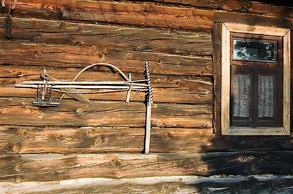포토 JPG 해외이미지 건축양식 자연 주택 풍경 사람없음 건물 마을 수확 도구 시골 옛날 해외포토 건축물 건축 농업 생태계 파일형식 이미지허브