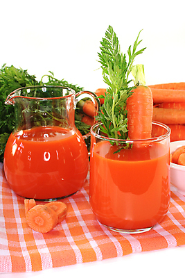 포토 JPG 해외이미지 그릇 유리병 잔 실내 사람없음 당근 과일주스 흰배경 건강식 당근주스 디톡스 해외포토 식기 음식 백그라운드 과일 병_용기 뿌리채소 건강 내부 주스 흰색 야채주스 파일형식 이미지허브