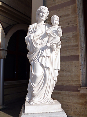 포토 JPG 해외이미지 문화 어린이 조각 하늘 미술 사람없음 조각상 성당 맑음 흰색 도시 예수 성자 기념물 요셉 천연기념물 불가리아 해외포토 기독교 종교 컬러 종교건축 날씨 문화예술 사람 조형물 신_종교 파일형식 남유럽 이미지허브