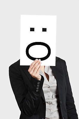 포토 JPG 해외이미지 백인 1 감정 포스터 종이 얼굴 백그라운드 비즈니스 텍스트 통신 광고판 한명 사람 성인 머리 우주 놀람 방 흰색 잡기 신용카드 발표 메시지 쇼 보여주기 시트 이모티콘 고립 카피스페이스 해외포토 서양인 컬러 모션 알림판 표정 신체부위 금융 공백 판 파일형식 이미지허브