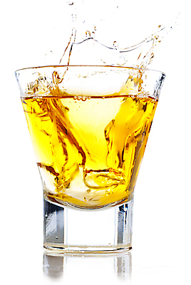 포토 JPG 해외이미지 한잔 사람없음 노란색 붓기 액체표현 위스키 스플래쉬 해외포토 1 컬러 모션 주류 순간포착 액체 파일형식 이미지허브