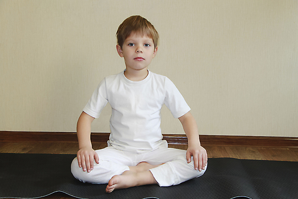 포토 JPG 해외이미지 백인 1 라이프스타일 남자 딸 행복 어린이 백그라운드 생각 요가 손가락 가족 열쇠 휴식 새로움 건강 한명 사람 앉기 소년 운동 귀여움 흰색 아기 오픈 기다림 고독 작음 천진난만 유일 해외포토 서양인 손 웰빙 감정 컬러 컨셉 관계 모션 생활 크기 파일형식이미지허브 