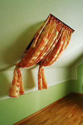 포토 JPG 해외이미지 벽 오렌지 창문 벽지 바닥 사람없음 초록색 방 커튼 파케트 안락 해외포토 컬러 컨셉 과일 파일형식 이미지허브