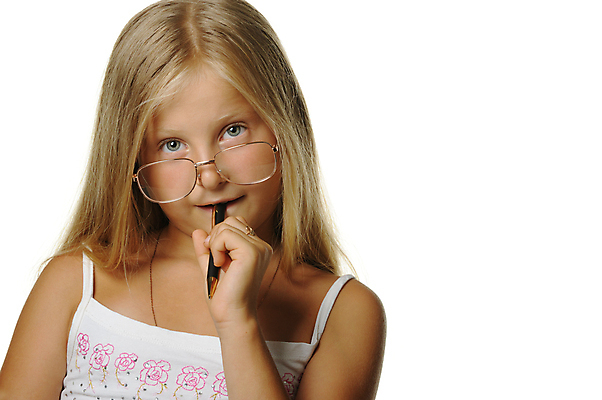 포토 JPG 해외이미지 백인 학생 여학생 여자 교육 딸 안경 얼굴 어린이 컨셉 생각 비즈니스 한명 사람 스터디 금발 펜 흰색 유머 예측 집중 명상 슛 비서 고립 배려 지능 유일 해외포토 서양인 직업 1 헤어스타일 잡화 감정 컬러 가족 신체부위 학습 필기구 파일형식 이미지허브