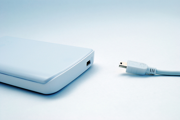 포토 JPG 해외이미지 부분 모바일 사람없음 야외 전자제품 컴퓨터 자료 운전 추위 정보 흰색 디스크 플러그 전기에너지 연결 휴대용 USB 수납 고립 미니 지원 치유 하드웨어 해외포토 컬러 모션 에너지 질병 오브젝트 파일형식 이미지허브