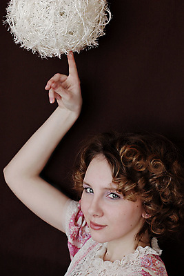 포토 JPG 해외이미지 라이프스타일 여자 행복 모션 휴가 휴식 건강 한명 사람 야외 파란색 컬러풀 뷰티 숫자 파티 활발 자유 축하 표현 생일 날씬함 역동적 해외포토 문자 1 기념일 감정 컬러 컨셉 이벤트 생활 몸매 파일형식 이미지허브