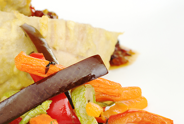 포토 JPG 해외이미지 음식 조각 채소 오렌지 고추 가지 파프리카 어류 요리 사람없음 가로 빨간색 초록색 보라색 식사 저녁식사 튀김 강의 준비 후추 점심식사 주키니 해외포토 컬러 과일 수중동물 향신료 파일형식 이미지허브