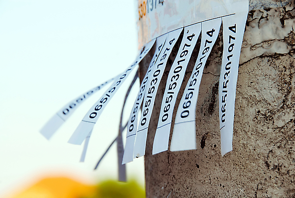 포토 JPG 해외이미지 직업 종이 비즈니스 거리 사람없음 스마트폰 숫자 검은색 회색 정보 흰색 기둥 작업 막대기 전화기 서비스 사인 부름 봉 제의 해외포토 문자 건축 컬러 모션 핸드폰 스마트기기 파일형식 이미지허브