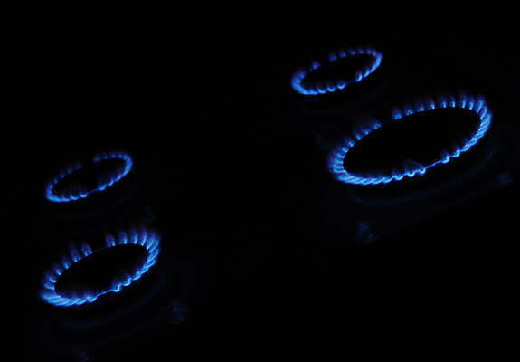 포토 JPG 해외이미지 음식 백그라운드 오렌지 불 추상 불꽃 조명 주택 요리 안전 사람없음 내부 파란색 빛 반사 주방 검은색 어둠 힘 기계 장비 에너지 뜨거움 비교 오븐 보호 난로 버너 준비 상업 화석 연료 가스 온도 빛망울 내추럴 연소 광 용광로 해외포토 자연요소 컬러 컨셉 무늬 과일 건물 가전제품 난방기 파일형식 이미지허브