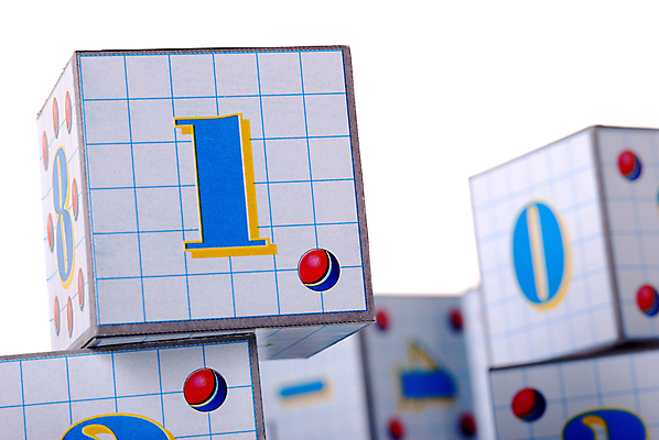 포토 JPG 해외이미지 교육 어린이 장난 비즈니스 학교 놀이 사람없음 건물 학습 장난감 숫자 블록 유치원 장비 게임 흰색 아기 수학 가르침 계획 플라스틱 질문 심볼 큐브 오브젝트 개발 고립 초보 문해 해외포토 문자 건축물 컬러 컨셉 교과목 재질 사람 파일형식 이미지허브