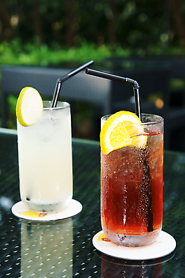 포토 JPG 해외이미지 라이프스타일 열매 음료 음식 조각 십자가 오렌지 과일 유리 탁자 귤 건강 3 사람없음 장식 빨간색 초록색 빛 얼음 주스 활발 카페 추위 흰색 신선 칵테일 액체 체리 달콤 시원함 갈증 상쾌 약속 날것 콜라 슛 라임 밀짚 강렬 소다 숙성 크랜베리 해외포토 자연요소 식물 감정 컬러 가구 컨셉 재질 주류 생활 상점 맛 짚 탄산음료 파일형식 이미지허브