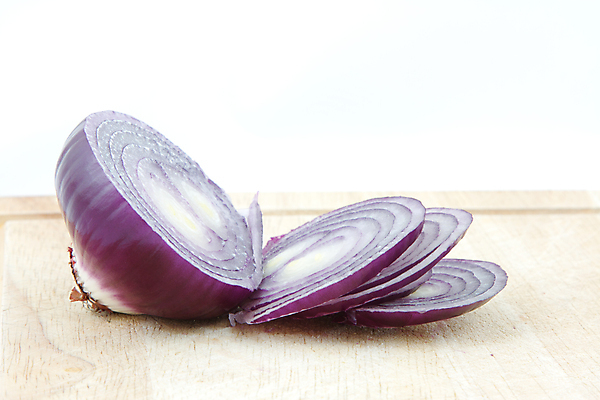 포토 JPG 해외이미지 음식 조각 채소 재료 양파 사람없음 목재 빨간색 샐러드 흰색 반지 낟알 자르기 해외포토 나무 컬러 장신구 모션 파일형식 이미지허브