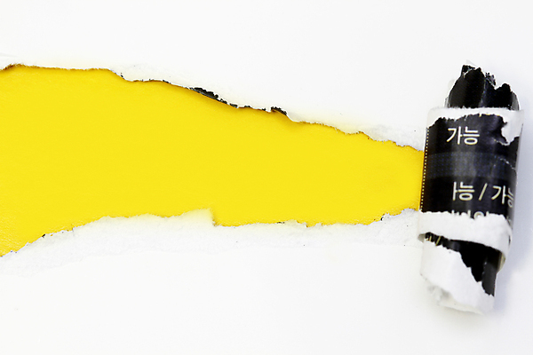 포토 JPG 해외이미지 종이 백그라운드 일러스트 부분 표면 추상 그림자 미술 사람없음 노란색 공백 손상 흰색 떨어짐 문서 롤 지역 찢어짐 그런지 단절 옛날 카피스페이스 해외포토 컬러 컨셉 무늬 모션 문화예술 파일형식 이미지허브