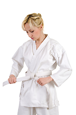 포토 JPG 해외이미지 백인 라이프스타일 여자 유럽 문화 스포츠 포즈 백그라운드 유니폼 넥타이 건강 한명 안전 사람 취미 금발 운동 힘 권투 벨트 흰색 펀치 방어 보호 공격 기모노 연습 태권도 싸움 위치 고립 스타일 해외포토 서양인 1 헤어스타일 잡화 옷 나라 컬러 컨셉 모션 어류 생활 격투기 일본전통의상 파일형식 이미지허브