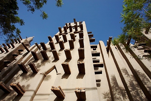 포토 JPG 해외이미지 나무 전통 외관 종교 문화 모래 여행 건축양식 아프리카 벽돌 사람없음 건물 목재 파란색 이슬람교 모스크 진흙 말리 신앙심 해외포토 식물 건축물 건축 나라 컬러 재료 파일형식 이미지허브