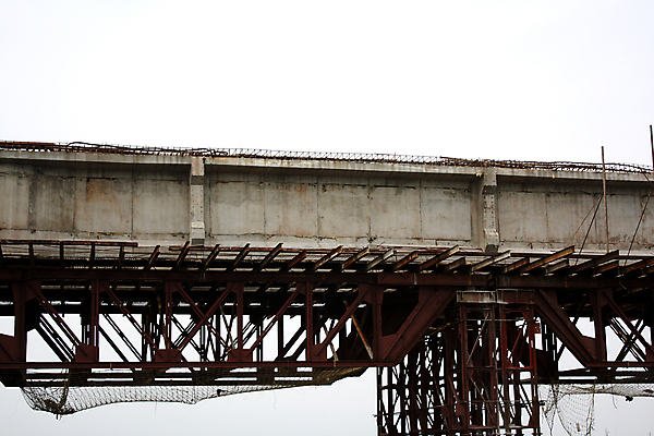 포토 JPG 해외이미지 건축양식 교통시설 사람없음 기둥 큼 공학 해외포토 교육 건축 교통 크기 시설 파일형식 이미지허브
