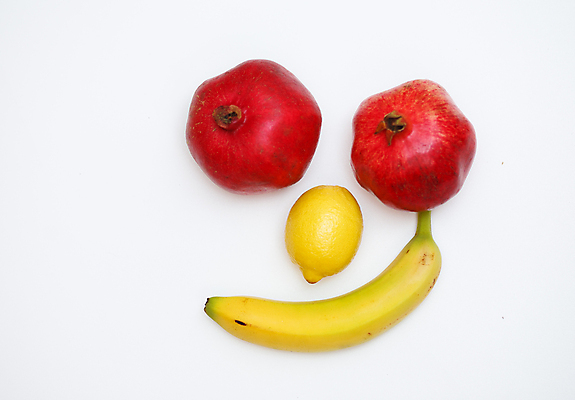 포토 JPG 해외이미지 식물 열매 행복 얼굴 음식 백그라운드 잎 농업 다이어트 토마토 채소 과일 자연 바나나 건강 창조 씨앗 미소 사람없음 빨간색 초록색 농작물 노란색 식사 저녁식사 껍질 흰색 신선 유머 만화 먹기 배고픔 가득함 오브젝트 유기농 비타민 고립 숙성 채식주의자 특별함 표현성 해외포토 웰빙 감정 산업 컬러 컨셉 모션 표정 신체부위 생태계 채식 영양소 파일형식 이미지허브