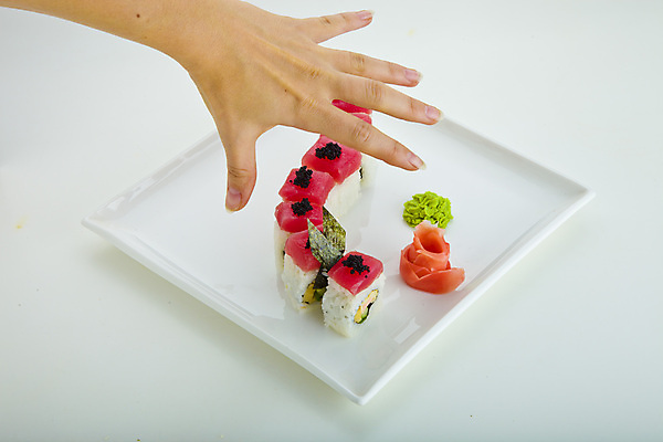 포토 JPG 해외이미지 전통 접시 음식 조각 밥 건강 관리 어류 요리 동양인 사람없음 초록색 일본 식사 저녁식사 초밥 흰색 신선 해조류 먹기 해산물 준비 날것 롤 연어 훈제 점심식사 고립 맛있는 해외포토 식기 아시아 컬러 모션 인종 수중동물 해양식물 일본음식 파일형식 이미지허브