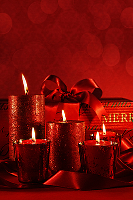 포토 JPG 해외이미지 디자인 계절 백그라운드 크리스마스 공 휴가 불꽃 기념 선물 사람없음 장식 빨간색 반짝임 반사 축제 기쁨 수확 축하 12월 심플 부드러움 강렬 해외포토 기념일 감정 컬러 컨셉 농업 모션 불 감각 날짜 파일형식 이미지허브