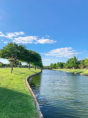 포토 JPG 해외이미지 나무 길 호수 벽 가족 자연 낚시 주택 파노라마 잔디 사람없음 야외 건물 초록색 물 강 컬러풀 반사 정원 검은색 미국 고요 연못 재산 지역 타운 교외 텍사스 폐수 해외포토 자연요소 식물 건축물 컬러 북아메리카 관계 레저 촬영기법 금융 도시 환경오염 생태계 파일형식 이미지허브