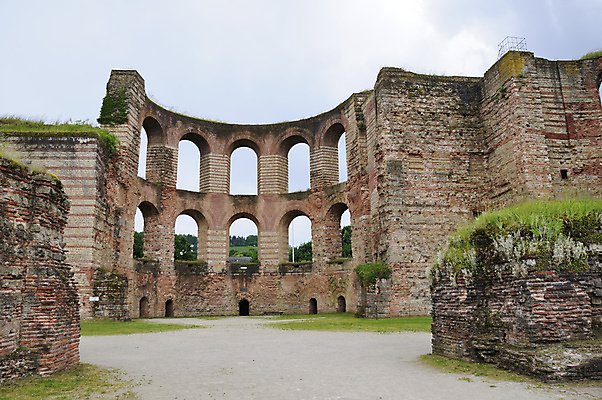 포토 JPG 해외이미지 유럽 유적 하늘 거리 독일 사람없음 여행객 세계문화유산 심볼 폐허 로마인 해외포토 전통 나라 사람 인종 문화재 파일형식 이미지허브