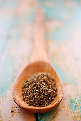 포토 JPG 해외이미지 음식 백그라운드 잎 재료 건조 건강 요리 사람없음 목재 주방 숟가락 양념 가루 허브 향신료 유기농 매움 아로마 땅바닥 해외포토 나무 식물 웰빙 바닥 수저 맛 향미료 파일형식 이미지허브