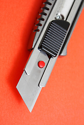 포토 JPG 해외이미지 종이 백그라운드 오렌지 사람없음 빨간색 컬러풀 사무실 금속 장비 기구 공구 업무 칼날 칼 위험 플라스틱 자르기 오브젝트 날카로움 목공예 수공예 판지 고립 철강 커터 해외포토 컬러 컨셉 과일 비즈니스 모션 재질 도구 작업 공예 파일형식 이미지허브